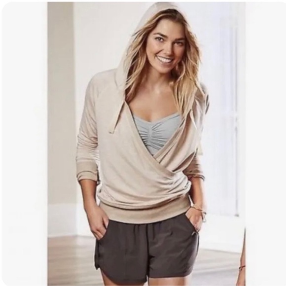 ATHLETA Sz XL Black Long Sleeve Front Crossover Hoodie - Picture 2 of 14